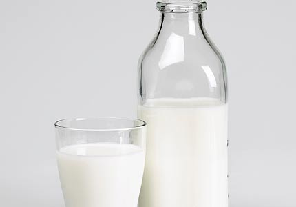 乳品研究博士告诉你：好牛奶，不挂杯