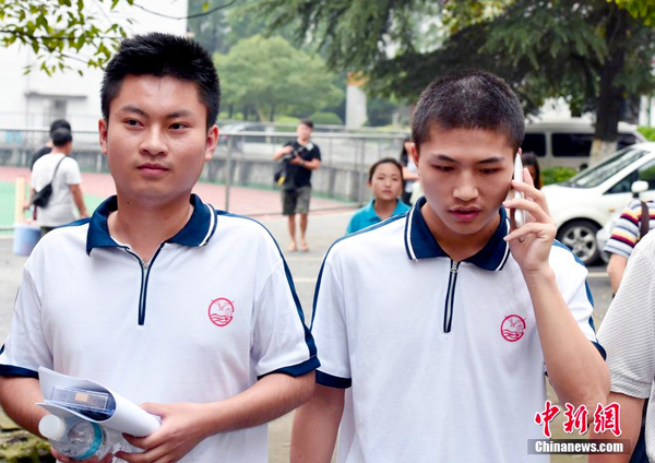 江西两高校将免学杂费录取“夺刀救人”考生2