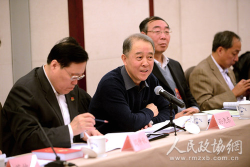 孙尧东委员在小组会上发言_副本