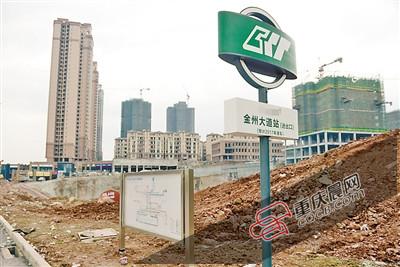 重庆晨报记者 景然 报道