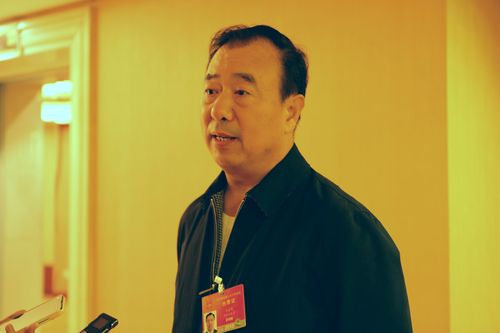 全国人大代表，河北农业大学党委副书记、校长王志刚接受中国青年网记者采访。 (2)