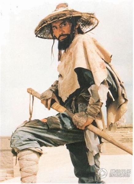 　在《黄河大侠》中饰演马义