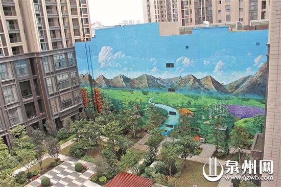 壁画和小区绿化融为一体 壁画和小区绿化融为一体