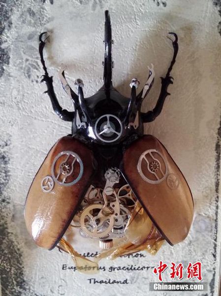 1新疆三兄弟用废铁创造高大上艺术品