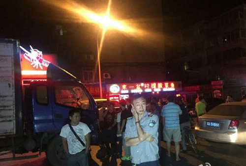 警方表示，男子酒后冲动肇事责任较大，案情正在进一步调查处理中。