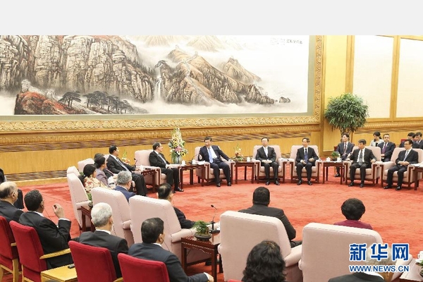 习近平会见出席亚洲政党丝绸之路专题会议的外方主要代表