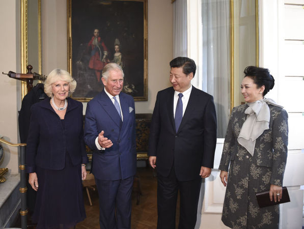 查尔斯王储和夫人卡米拉到习近平下榻的饭店 - 副本