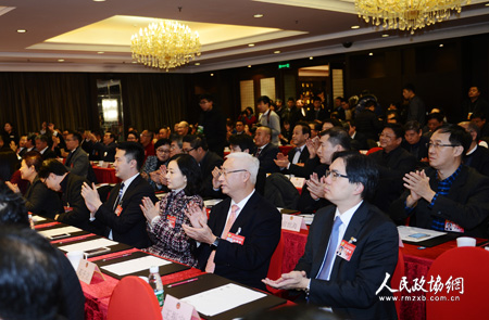 港澳委员、港澳台侨工作顾问在座谈会现场