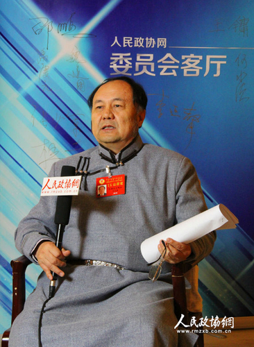巴图吉日嘎啦:民族特色民间文化艺术发展需要政策支持 巴图吉日嘎啦:民族特色民间文化艺术发展需要政策支持