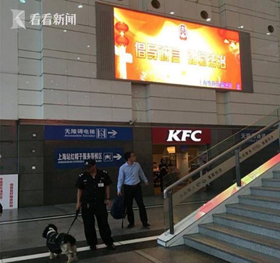 上海首用火车站屏幕曝光