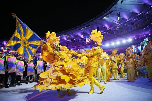 8月5日，第31届夏季奥林匹克运动会开幕式在巴西里约热内卢马拉卡纳体育场举行。 这是开幕式上的文艺表演。 　　　新华社记者 李明 摄