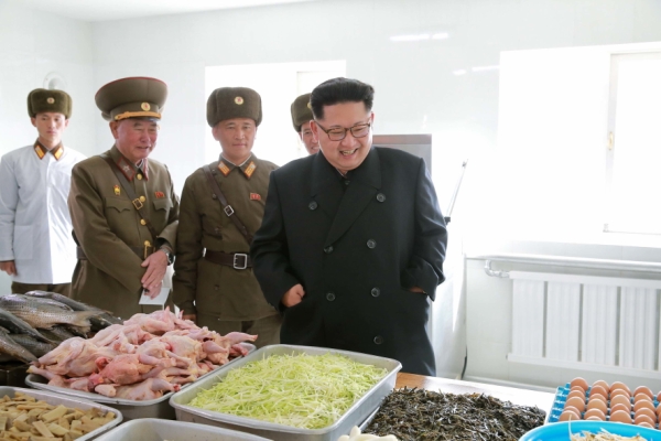 金正恩视察人民军特种作战大队2