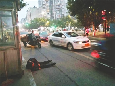 醉卧街头被车碾断腿2