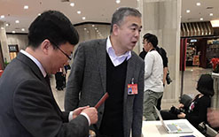 委员玩转新媒体 开启“两会”微时代