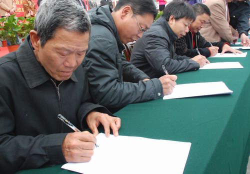 000aeb0eb6690d5b33521e 000aeb0eb6690d5b33521e