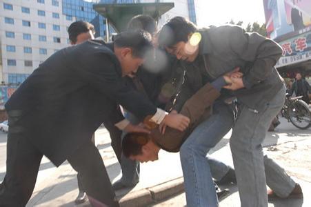 警方连破多年未破大案