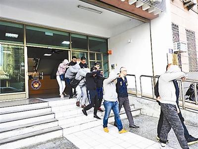 点击进入下一页