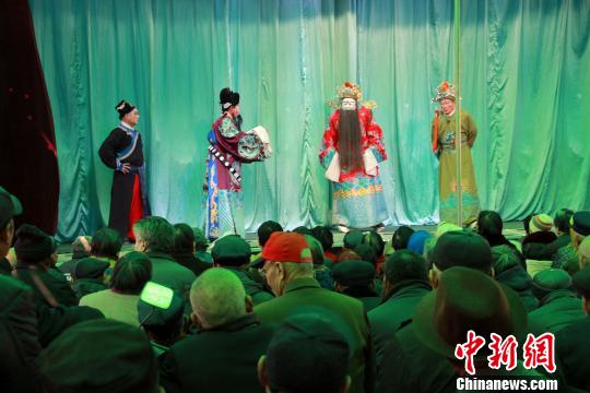 河北保定400余年庙会：拜关公祭英烈看“非遗”