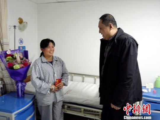 厦门眼科中心启动“光明专项基金”救助贫困眼患