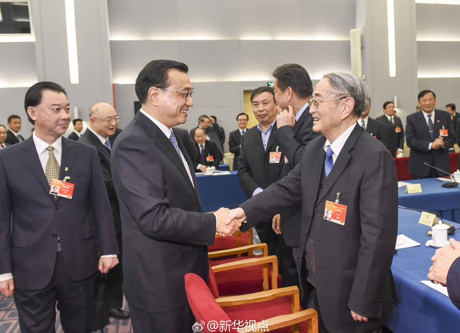 [回顾]李克强参加经济、农业界委员联组讨论侧记