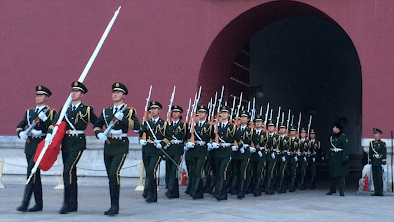 动图看两会:8个令人动容的细微瞬间