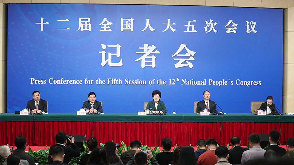 国家卫生计生委主任李斌等答记者问