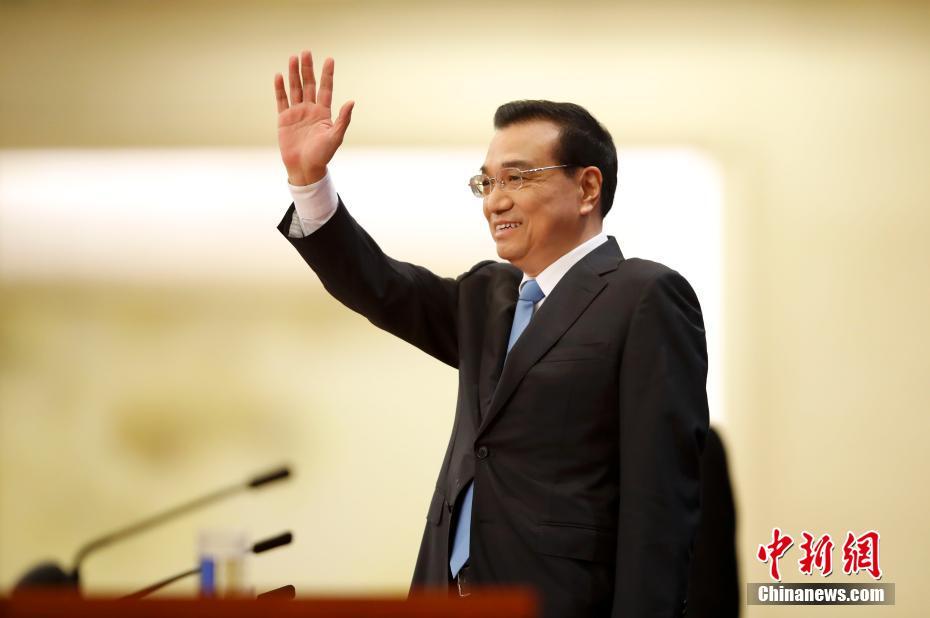 国务院总理李克强答中外记者问