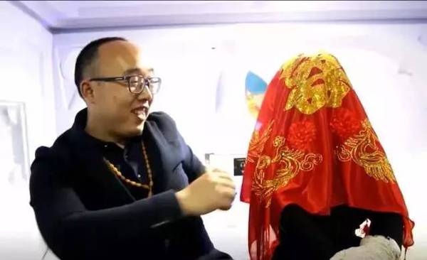 浙大硕士和充气娃娃结婚 这场婚礼合法吗？（组图）