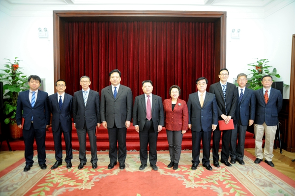 与会人员合影