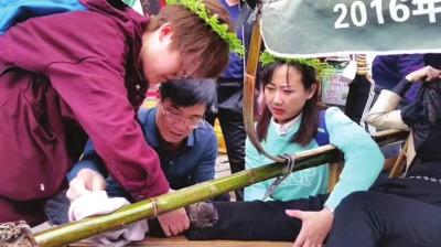 兰州女医生蜀南竹海救人：只是做了医生该做的事