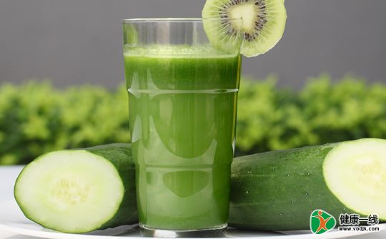 喝黄瓜汁有效预防口腔溃疡
