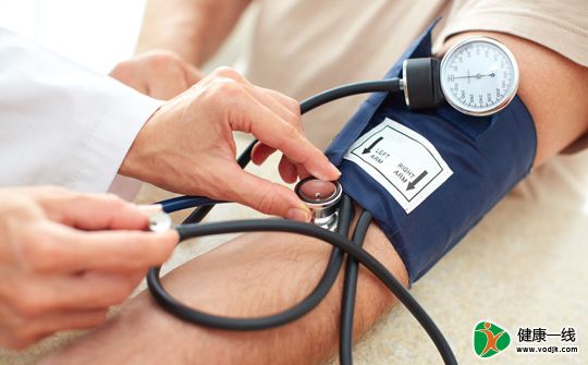 “红黑绿白”四色食物助降压