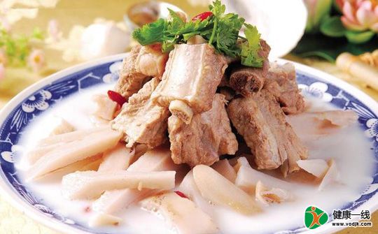食欲不振试试双枣莲藕炖排骨