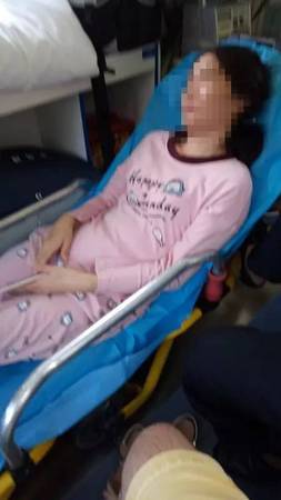 保姆半夜与雇主抢孩子 被制止后对其