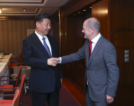 习近平会见汉堡市市长肖尔茨