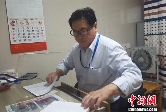 太平间生命“摆渡人”的忧与乐：被看轻也被需要