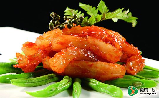 预防骨质疏松要多吃蹄筋肉皮