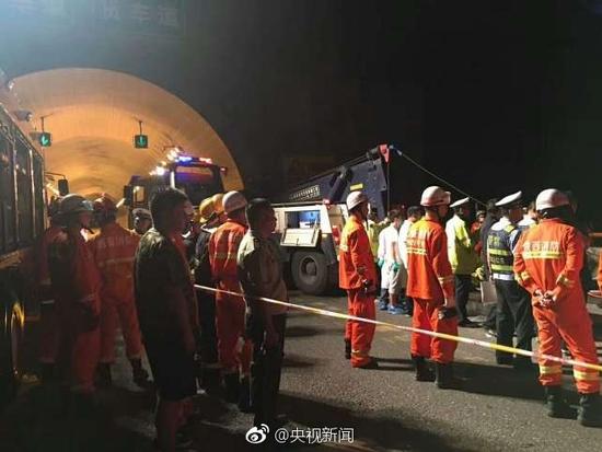 陕西发生重大车祸致36死4