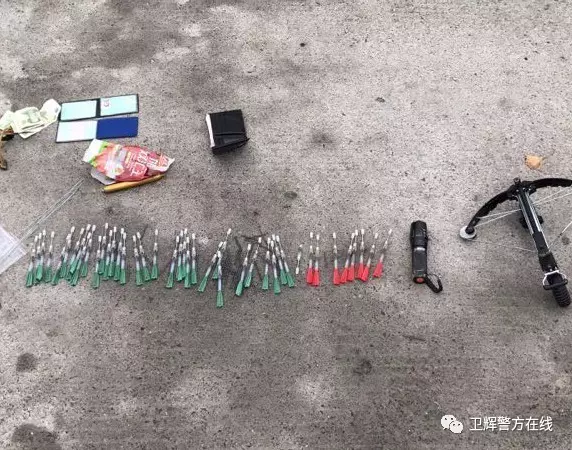 男子射杀土狗后遭遇交警排查 拒绝配合将辅警刮伤