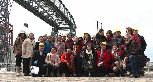 中国侨网旅阿老侨胞参观了布市(阿根廷华人网)