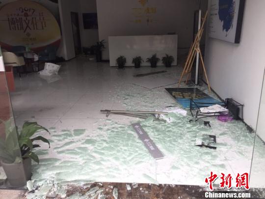 点击进入下一页
