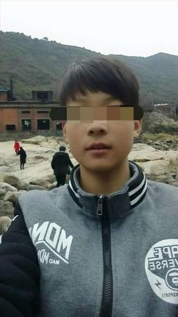湖南15岁大一新生在寝室斗殴死亡6名学生被拘留