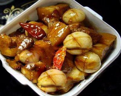 吃肉时不妨吃点蒜 每天三瓣就够了