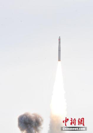 1月19日12时12分，中国长征十一号固体运载火箭在酒泉卫星发射中心腾空而起。该型火箭由中国航天科技集团有限公司所属中国运载火箭技术研究院抓总研制，此次任务是该型火箭首次全商业发射。