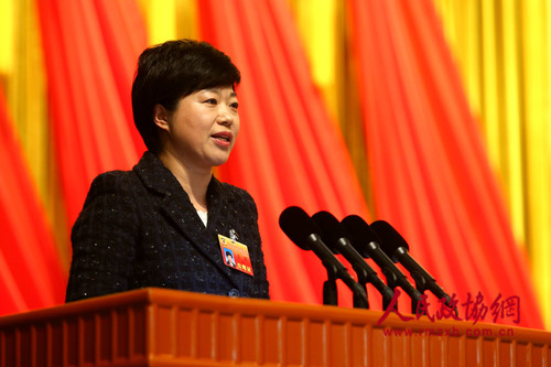 1、北京市政协十三届一次会议举行大会发言，王英委员代表民革北京市委发言。 (2)