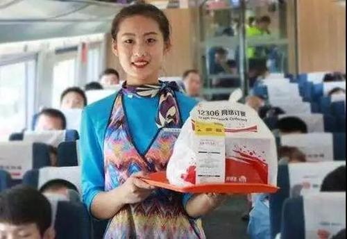 担心车站排队路上无聊？高科技化解你的春运焦虑