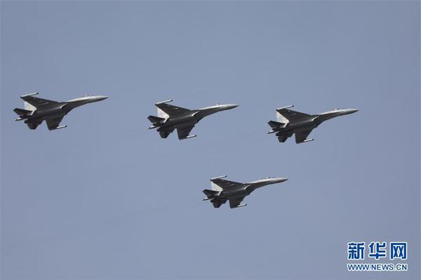 中国空军苏-35战机编队训练（资料图片）。