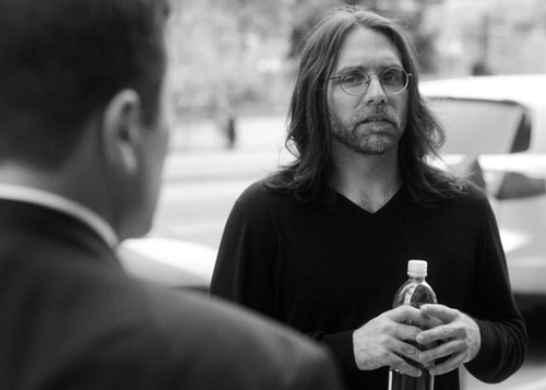 美国邪教大师落网:控制多名性奴 在女成员身上烙字