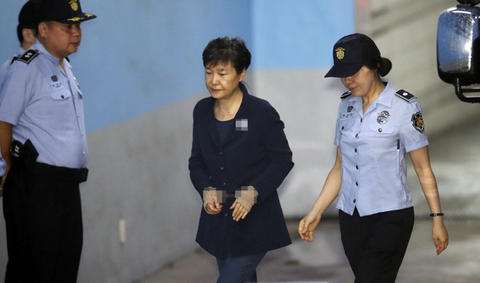 朴槿惠被捕满1年3