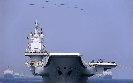 ▲　　中国海上大阅兵威武雄壮